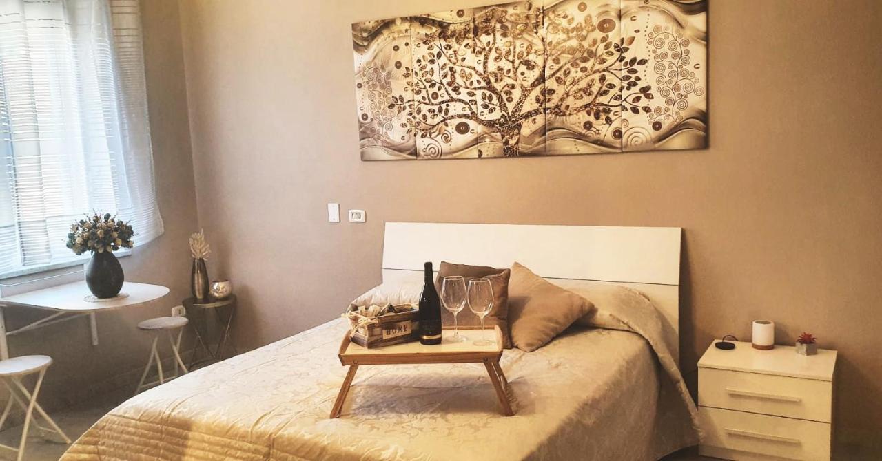Dale Rooms Nápoly Kültér fotó